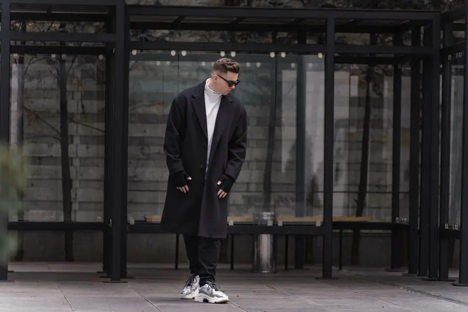 Fashion Pria di Pulauyapen: Antara Thrifting dan Tren Oversized